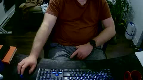 Snapshot of desdisdes chatting on 10, 4, 2026 desdisdes online show from 10, 4, 2026