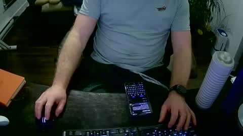 Snapshot of desdisdes chatting on 12, 4, 2026 desdisdes online show from 12, 4, 2026