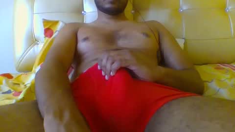 Snapshot of desidaddy_69 chatting on 27, 12, 2024 desidaddy_69 online show from 27, 12, 2024