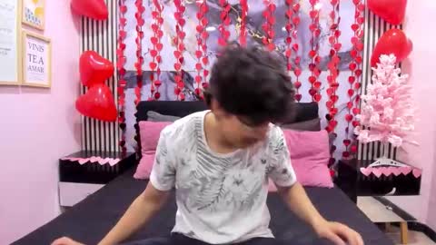 Snapshot of desire_ecstasy chatting on 13, 2, 2026 desire_ecstasy online show from 13, 2, 2026