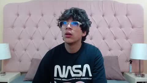 Snapshot of desire_ecstasy2 chatting on 22, 3, 2026 desire_ecstasy2 online show from 22, 3, 2026