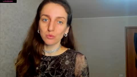 Snapshot of desired_zoya chatting on 4, 4, 2026 desired zoya online show from 4, 4, 2026