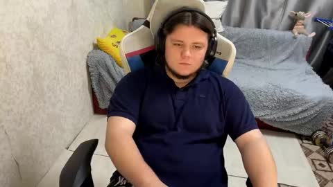 Snapshot of desiredude9 chatting on 6, 10, 2025 desiredude9 online show from 6, 10, 2025