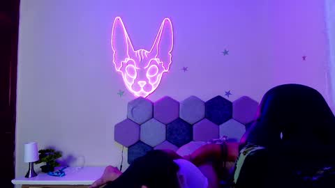 TORI AND MR. BEAR online show from 6, 1, 2025