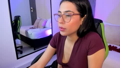 Snapshot of desireee_ chatting on 25, 3, 2026 desire online show from 25, 3, 2026