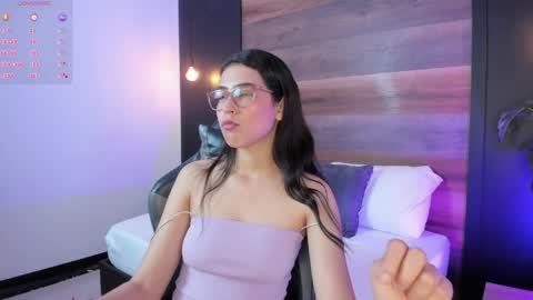 Snapshot of desireee_ chatting on 9, 4, 2026 desire online show from 9, 4, 2026