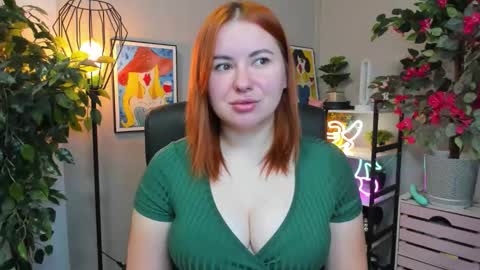 LAYLA online show from 13, 11, 2025