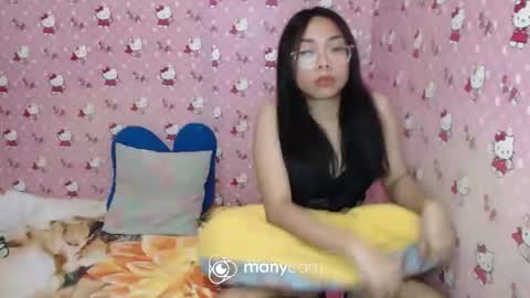 Snapshot of desiring4u chatting on 4, 2, 2026 Lovie online show from 4, 2, 2026