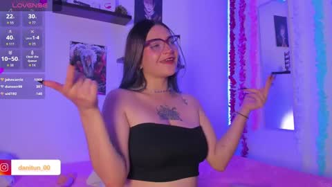 Snapshot of destiny14_ chatting on 9, 9, 2025 Dani online show from 9, 9, 2025