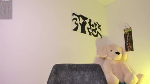 desty_y online show from 1, 2, 2026