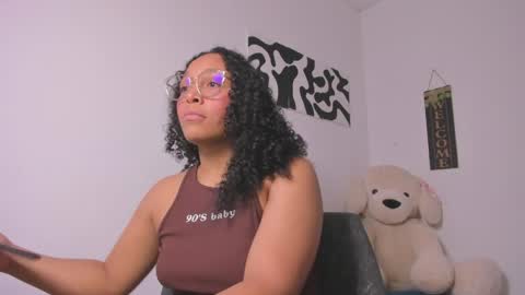 desty_y online show from 7, 4, 2026