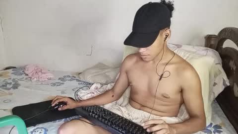 Snapshot of deus_steim chatting on 16, 10, 2025 deus_steim online show from 16, 10, 2025