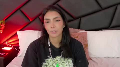 Snapshot of deuxgold chatting on 2, 5, 2026 DEUX online show from 2, 5, 2026