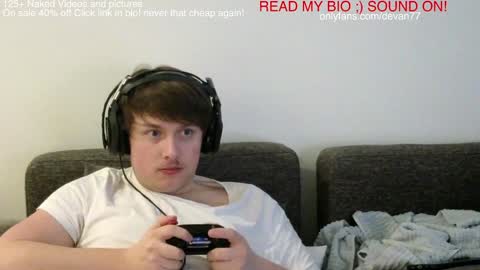 Snapshot of devantheplug chatting on 4, 1, 2025 Devan online show from 4, 1, 2025