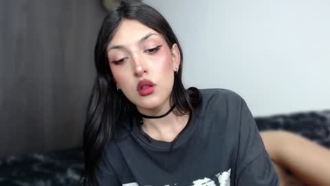 Angel Boo and Adrian online show from 4, 1, 2025