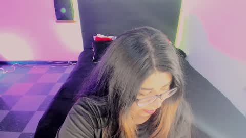  L I NA  online show from 18, 1, 2025