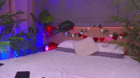 devilinee online show from 13, 2, 2025