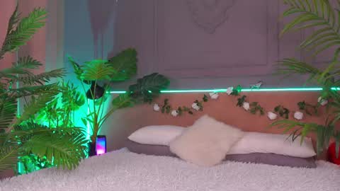 devilinee online show from 12, 3, 2025