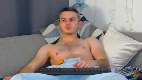 devin_ho online show from 26, 12, 2024