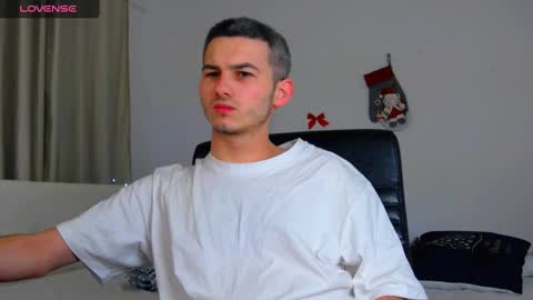 devin_ho online show from 29, 12, 2024