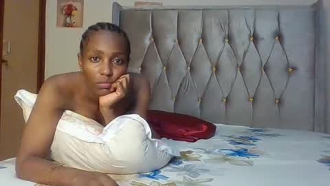 Snapshot of devinegrace7 chatting on 19, 3, 2026 devinegrace7 online show from 19, 3, 2026