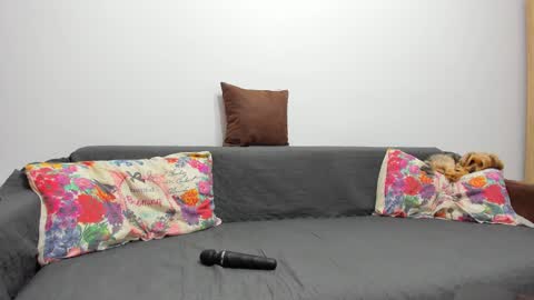 Snapshot of devinesex chatting on 7, 2, 2025 Misha online show from 7, 2, 2025