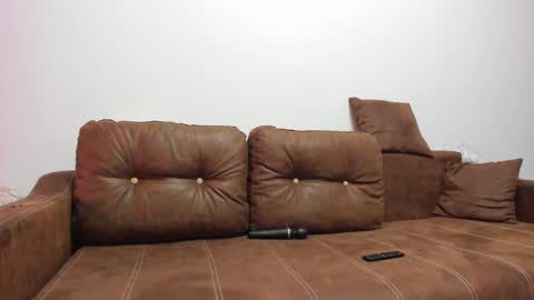 Snapshot of devinesex chatting on 4, 3, 2025 Misha online show from 4, 3, 2025