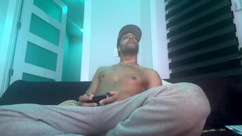 Snapshot of devinljclark chatting on 11, 11, 2025 devinljclark online show from 11, 11, 2025