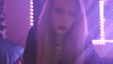 Snapshot of devyn_winter chatting on 6, 4, 2026 devyn winter online show from 6, 4, 2026