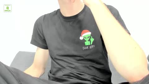 Snapshot of deymond_russo chatting on 15, 2, 2026 deymond_russo online show from 15, 2, 2026