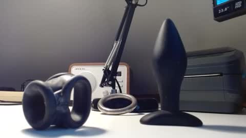 Snapshot of dhrobbert chatting on 13, 10, 2025 Robbert online show from 13, 10, 2025