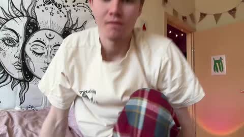 Snapshot of di_n_alex chatting on 11, 12, 2024 Di Alex online show from 11, 12, 2024