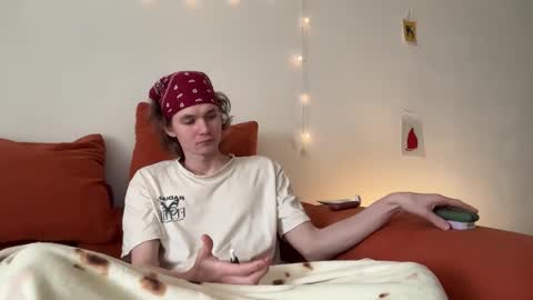 Di Alex online show from 4, 12, 2025