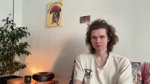 Snapshot of di_n_alex chatting on 6, 3, 2026 Di Alex online show from 6, 3, 2026