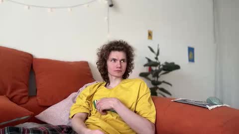 Snapshot of di_n_alex chatting on 8, 3, 2026 Di Alex online show from 8, 3, 2026