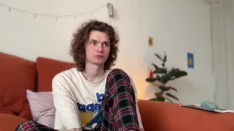 Snapshot of di_n_alex chatting on 13, 3, 2026 Di Alex online show from 13, 3, 2026