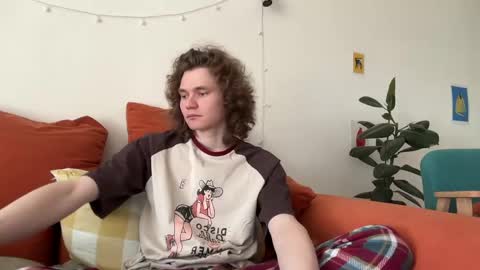 Snapshot of di_n_alex chatting on 3, 4, 2026 Di Alex online show from 3, 4, 2026