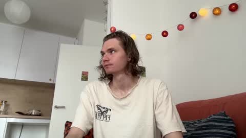 Snapshot of di_n_alex chatting on 22, 7, 2026 Di Alex online show from 22, 7, 2026