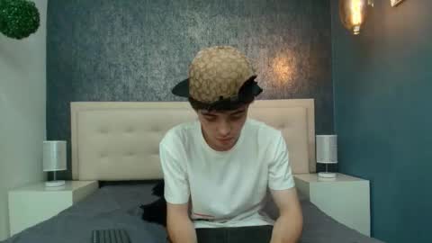   online show from 13, 9, 2025