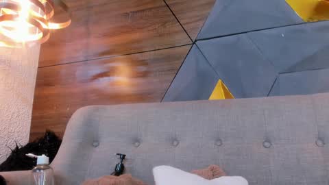 Camila and Megan online show from 21, 1, 2025