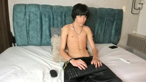 diamond_twink online show from 9, 6, 2026