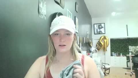 Snapshot of diamondj2104 chatting on 26, 9, 2025 diamondj2104 online show from 26, 9, 2025