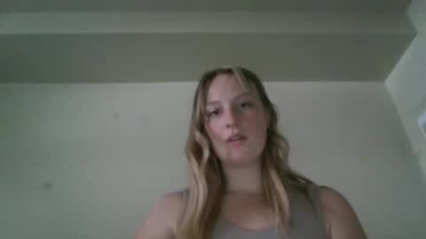 Snapshot of diamondj2104 chatting on 10, 11, 2025 diamondj2104 online show from 10, 11, 2025