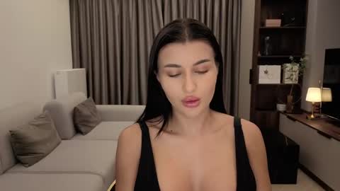 Snapshot of diamondpixie chatting on 27, 4, 2026 Iris online show from 27, 4, 2026