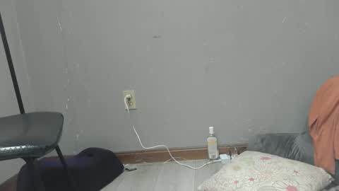 Snapshot of diamondshadows chatting on 4, 3, 2025 Diamonds online show from 4, 3, 2025