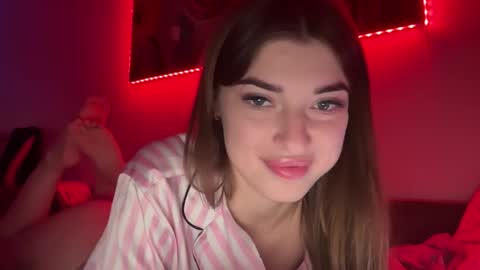 Snapshot of dianaa_lee chatting on 9, 10, 2025 DIANA online show from 9, 10, 2025