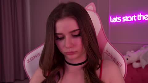 Diana online show from 4, 2, 2025