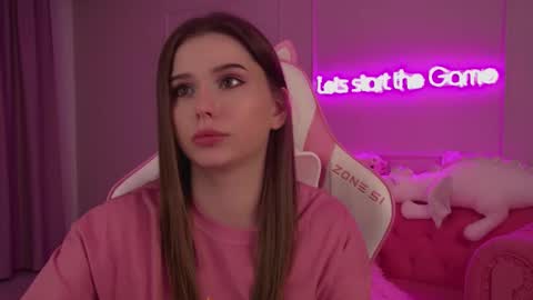 Diana online show from 4, 3, 2025