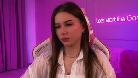 Snapshot of dianabecker chatting on 4, 5, 2026 Diana online show from 4, 5, 2026