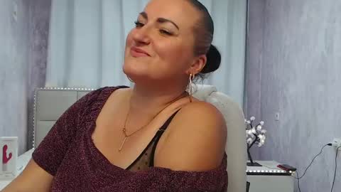 Snapshot of dianamgg chatting on 26, 5, 2026 Diana online show from 26, 5, 2026